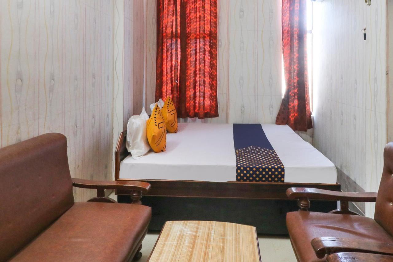 Spot On 67728 Ashish Guest House Jaunpur Extérieur photo